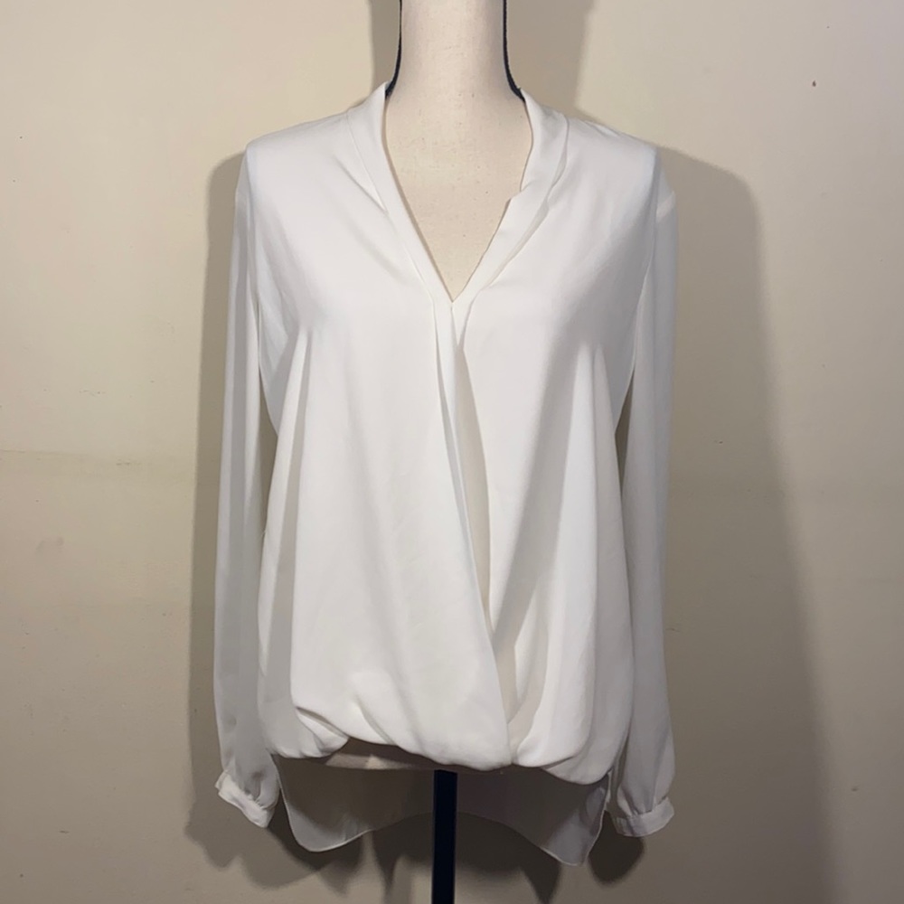 Max Studio women’s cream color blouse size M